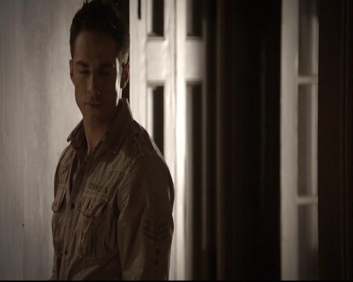 VampireDiariesWorld-dot-org_2x02BraveNewWorld0803.jpg