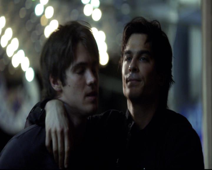 VampireDiariesWorld-dot-org_2x02BraveNewWorld0822.jpg