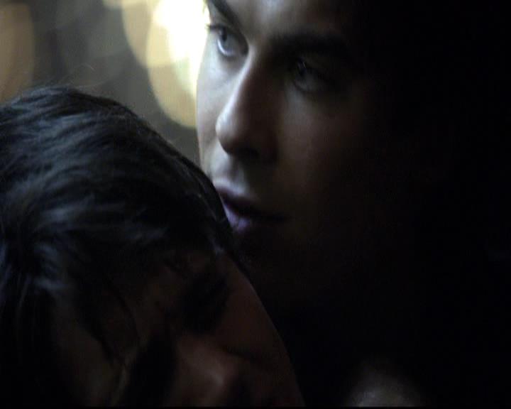 VampireDiariesWorld-dot-org_2x02BraveNewWorld0836.jpg