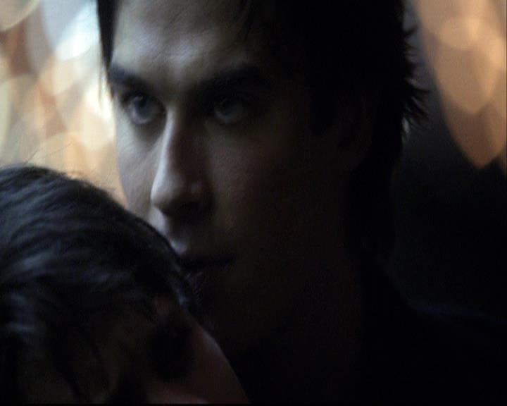 VampireDiariesWorld-dot-org_2x02BraveNewWorld0837.jpg