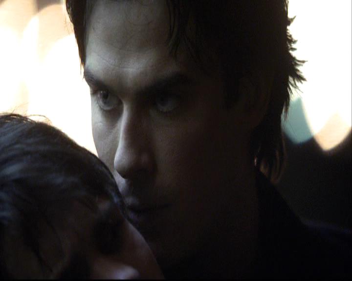 VampireDiariesWorld-dot-org_2x02BraveNewWorld0838.jpg