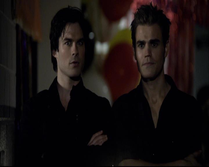 VampireDiariesWorld-dot-org_2x02BraveNewWorld0918.jpg