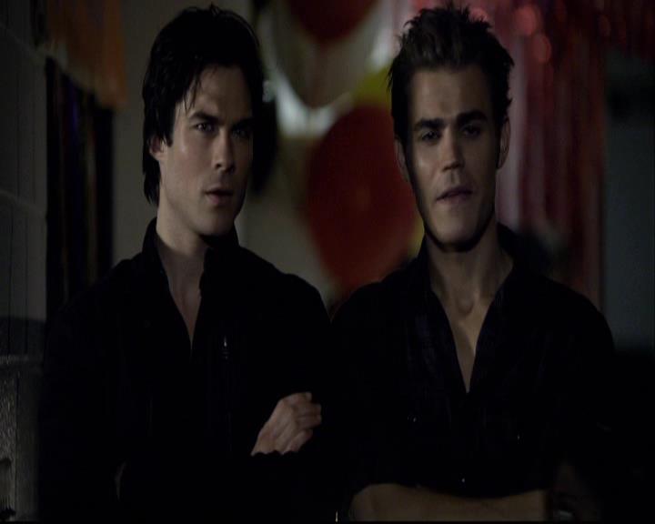 VampireDiariesWorld-dot-org_2x02BraveNewWorld0928.jpg