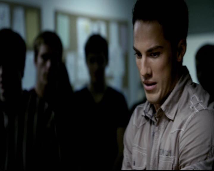 VampireDiariesWorld-dot-org_2x02BraveNewWorld0939.jpg