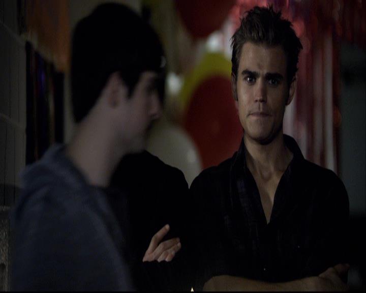 VampireDiariesWorld-dot-org_2x02BraveNewWorld0943.jpg