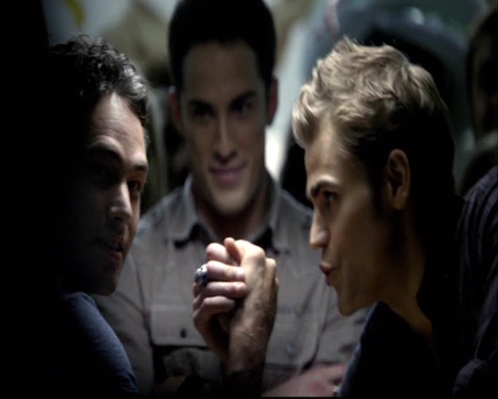 VampireDiariesWorld-dot-org_2x02BraveNewWorld0955.jpg