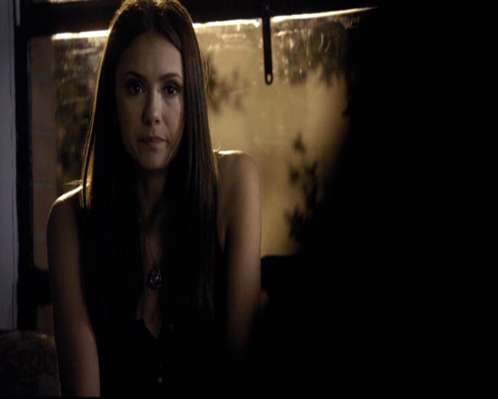 VampireDiariesWorld-dot-org_2x02BraveNewWorld1303.jpg