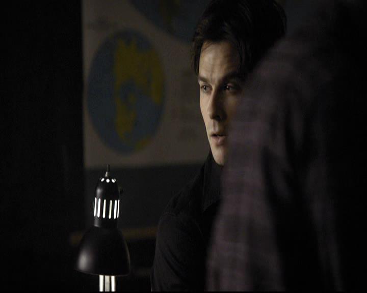 VampireDiariesWorld-dot-org_2x02BraveNewWorld1323.jpg