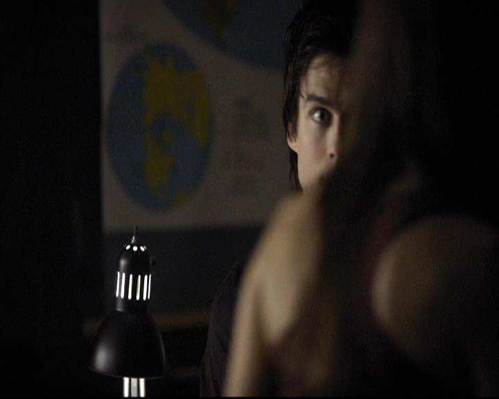 VampireDiariesWorld-dot-org_2x02BraveNewWorld1327.jpg