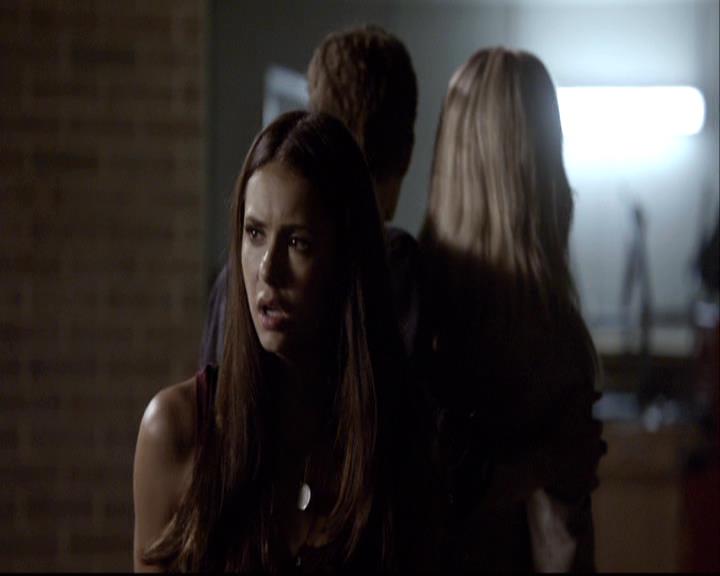 VampireDiariesWorld-dot-org_2x02BraveNewWorld1604.jpg