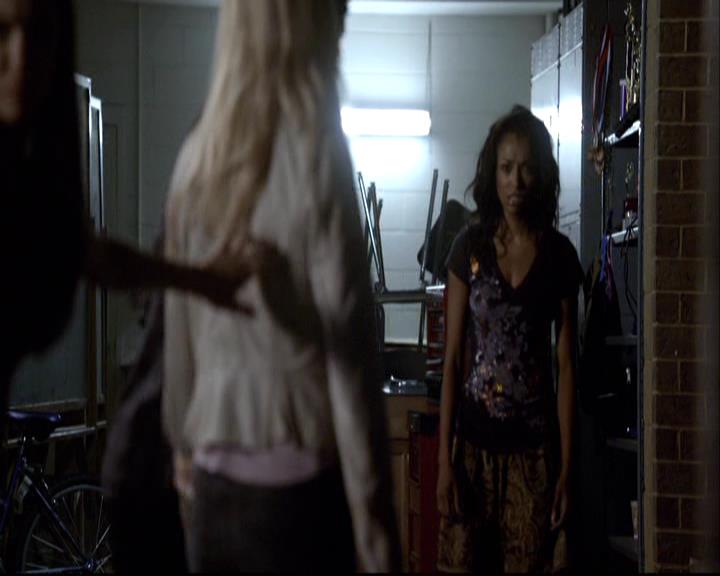 VampireDiariesWorld-dot-org_2x02BraveNewWorld1608.jpg