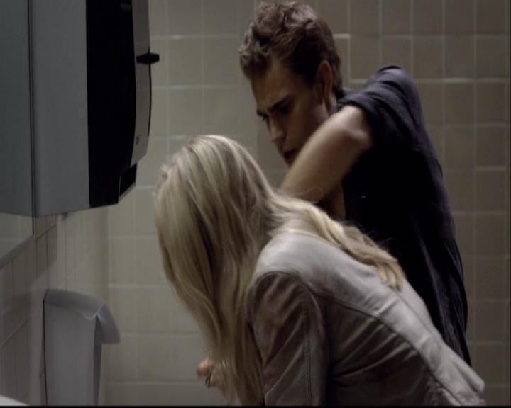 VampireDiariesWorld-dot-org_2x02BraveNewWorld1647.jpg