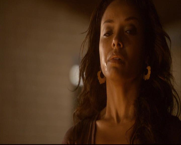 VampireDiariesWorld-dot-org_2x02BraveNewWorld1802.jpg