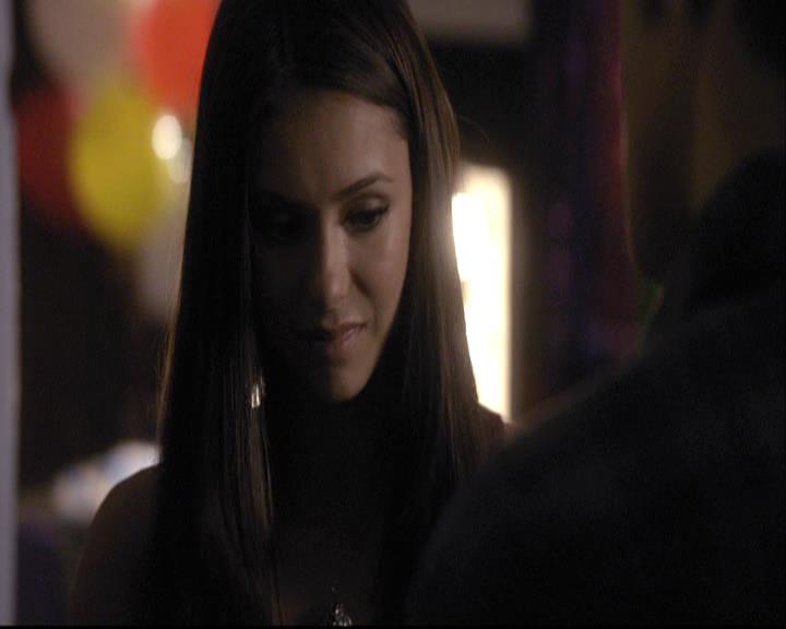 VampireDiariesWorld-dot-org_2x02BraveNewWorld1864.jpg