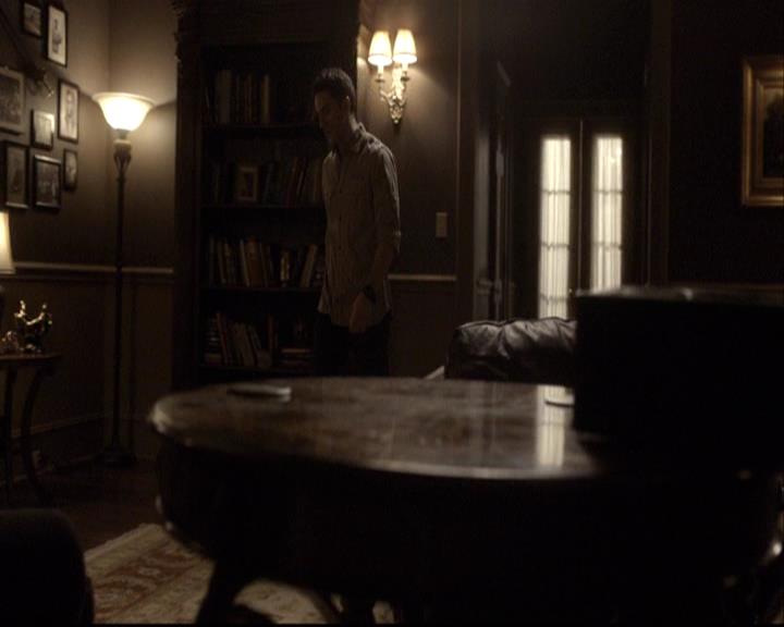 VampireDiariesWorld-dot-org_2x02BraveNewWorld1932.jpg