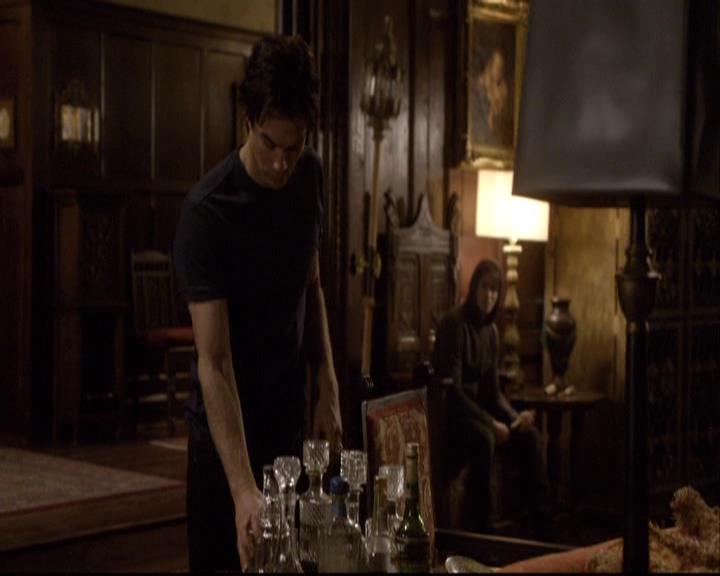 VampireDiariesWorld-dot-org_2x02BraveNewWorld1981.jpg