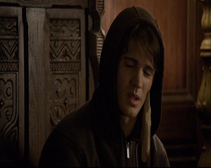 VampireDiariesWorld-dot-org_2x02BraveNewWorld2001.jpg