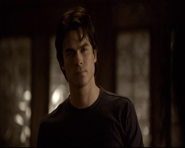 VampireDiariesWorld-dot-org_2x02BraveNewWorld2002.jpg