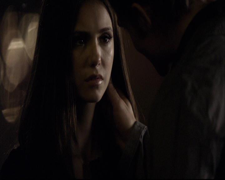 VampireDiariesWorld-dot-org_2x02BraveNewWorld2205.jpg