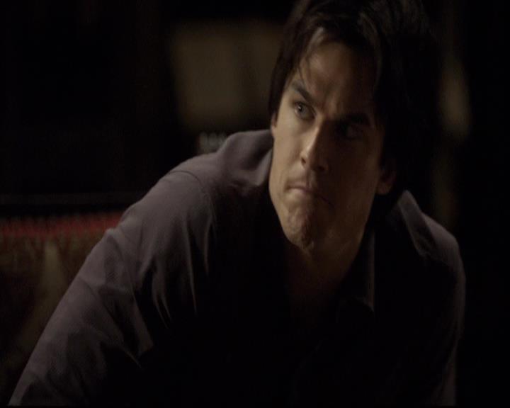 VampireDiariesWorld-dot-org_2x03BadMoonRising0024.jpg