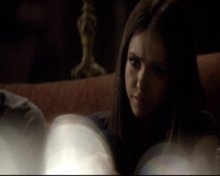 VampireDiariesWorld-dot-org_2x03BadMoonRising0028.jpg