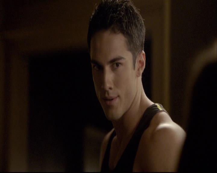 VampireDiariesWorld-dot-org_2x03BadMoonRising0359.jpg