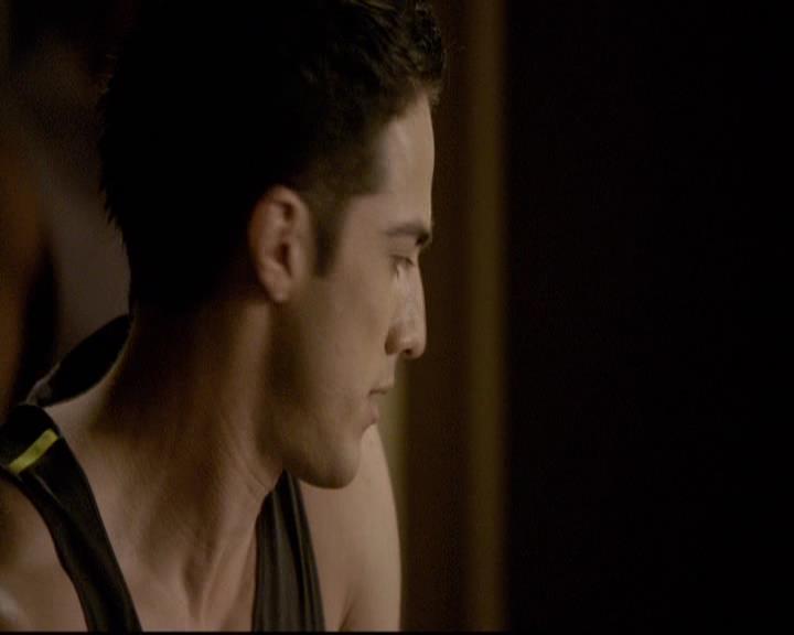 VampireDiariesWorld-dot-org_2x03BadMoonRising0369.jpg