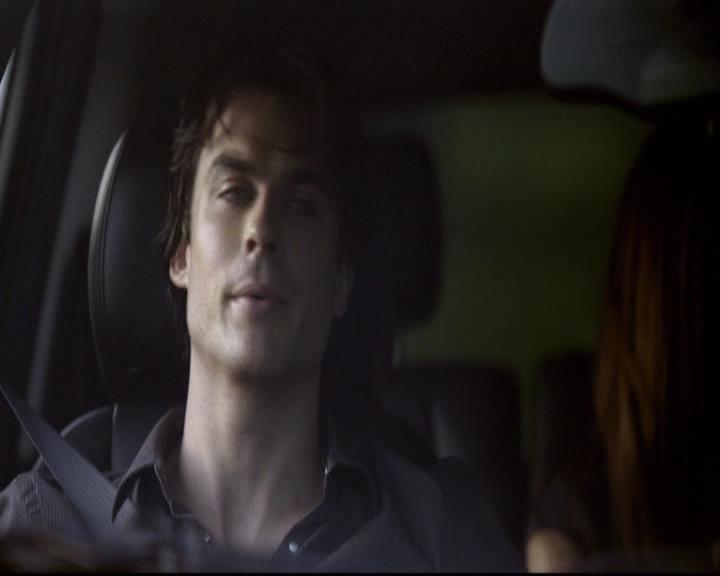 VampireDiariesWorld-dot-org_2x03BadMoonRising0450.jpg