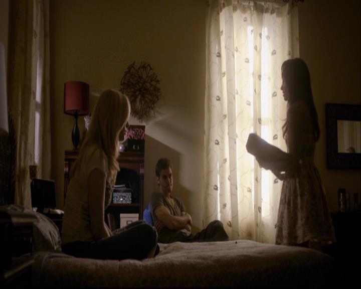 VampireDiariesWorld-dot-org_2x03BadMoonRising0513.jpg