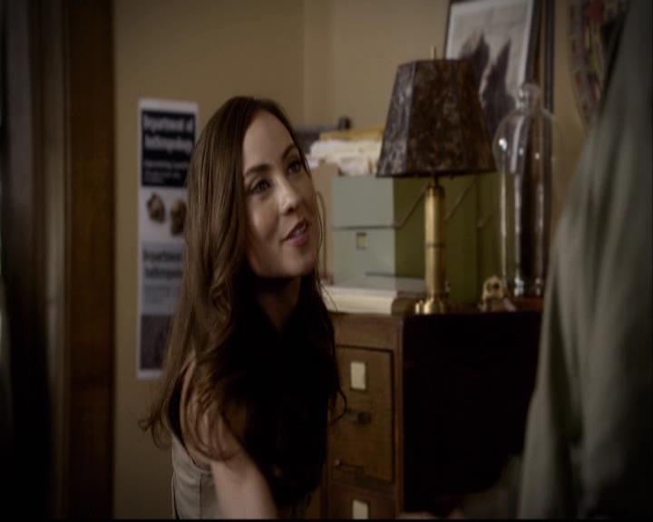 VampireDiariesWorld-dot-org_2x03BadMoonRising0602.jpg