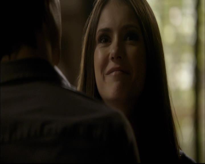 VampireDiariesWorld-dot-org_2x03BadMoonRising0712.jpg