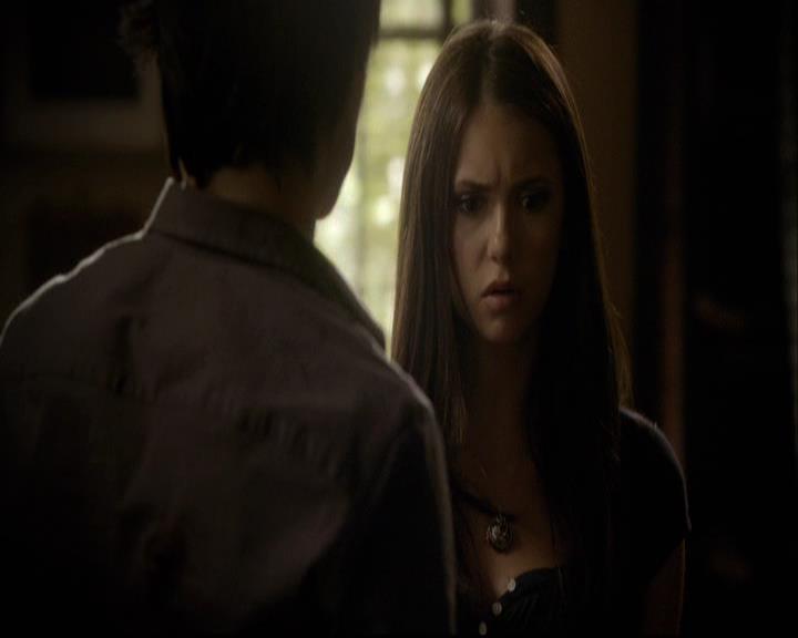 VampireDiariesWorld-dot-org_2x03BadMoonRising0723.jpg