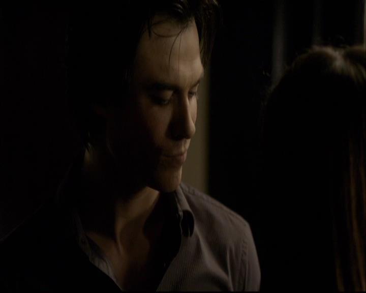 VampireDiariesWorld-dot-org_2x03BadMoonRising0726.jpg