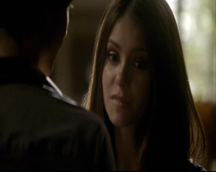 VampireDiariesWorld-dot-org_2x03BadMoonRising0728.jpg