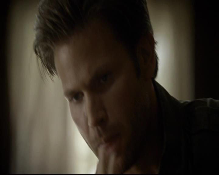 VampireDiariesWorld-dot-org_2x03BadMoonRising0736.jpg