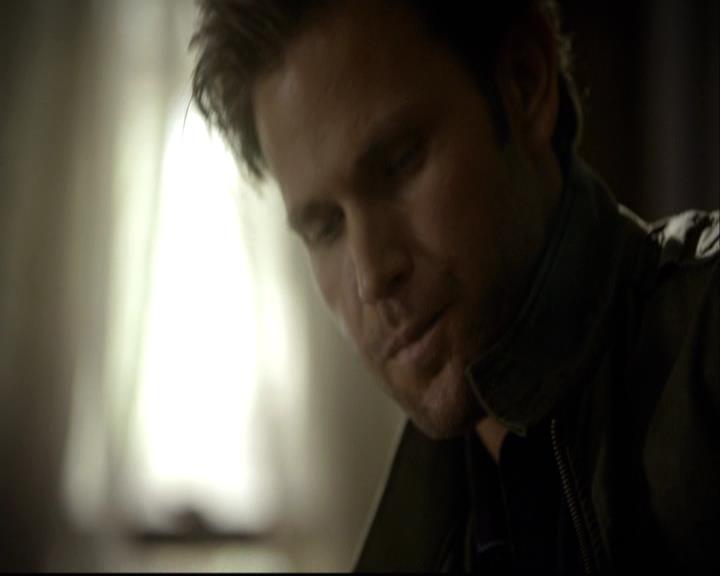 VampireDiariesWorld-dot-org_2x03BadMoonRising0738.jpg