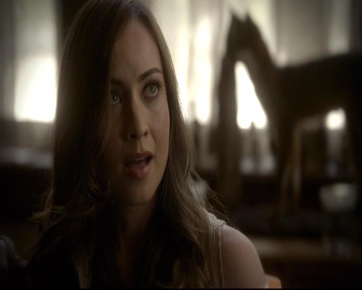 VampireDiariesWorld-dot-org_2x03BadMoonRising0747.jpg