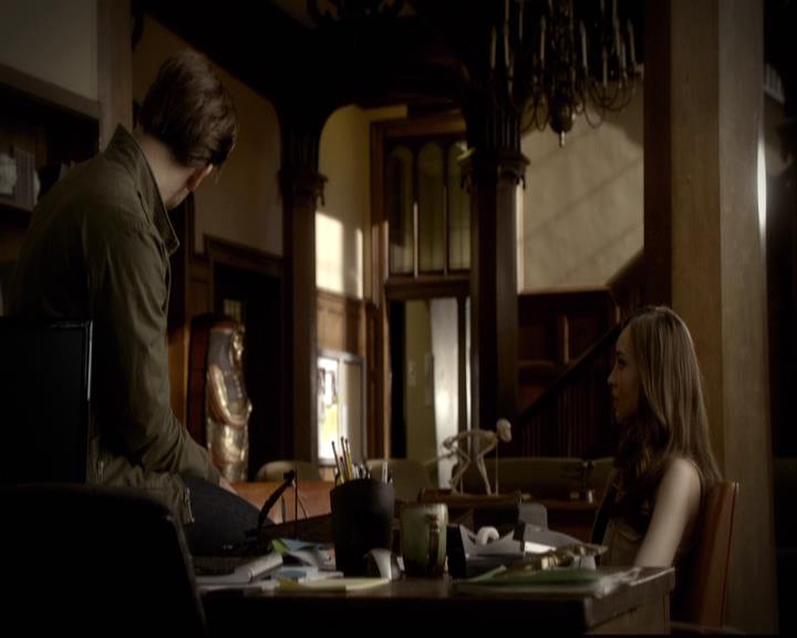 VampireDiariesWorld-dot-org_2x03BadMoonRising0752.jpg