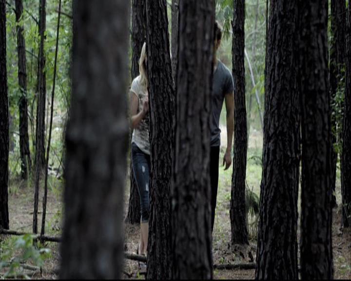 VampireDiariesWorld-dot-org_2x03BadMoonRising0783.jpg