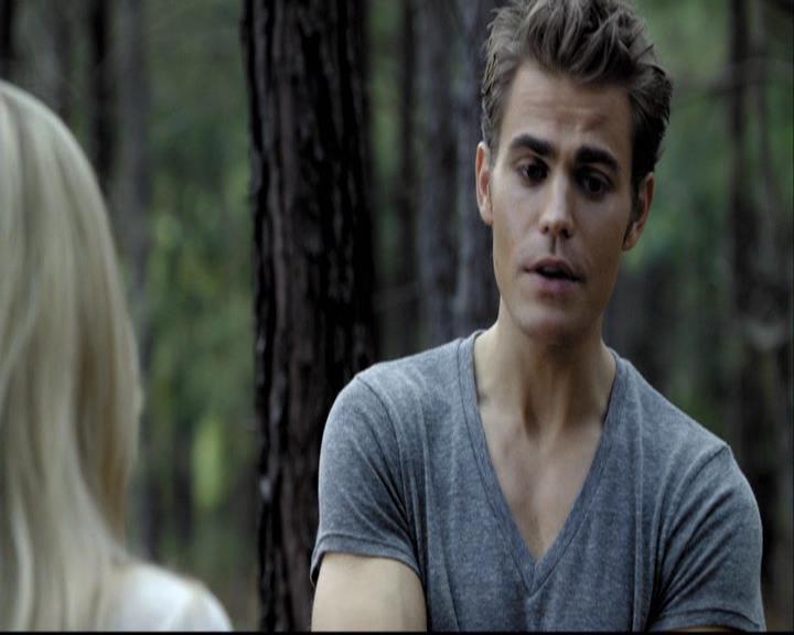 VampireDiariesWorld-dot-org_2x03BadMoonRising0812.jpg