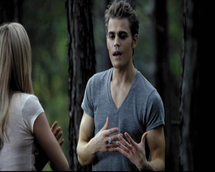 VampireDiariesWorld-dot-org_2x03BadMoonRising0827.jpg