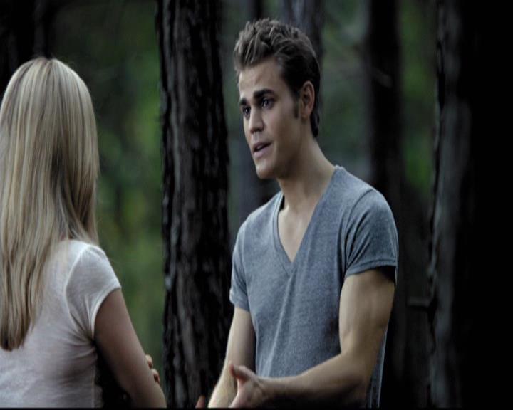 VampireDiariesWorld-dot-org_2x03BadMoonRising0836.jpg