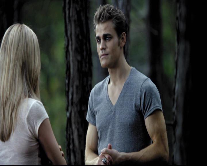 VampireDiariesWorld-dot-org_2x03BadMoonRising0838.jpg