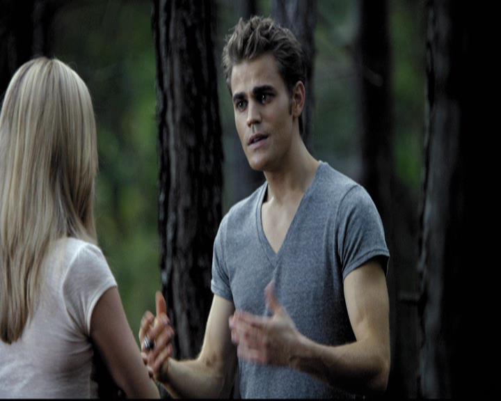 VampireDiariesWorld-dot-org_2x03BadMoonRising0839.jpg