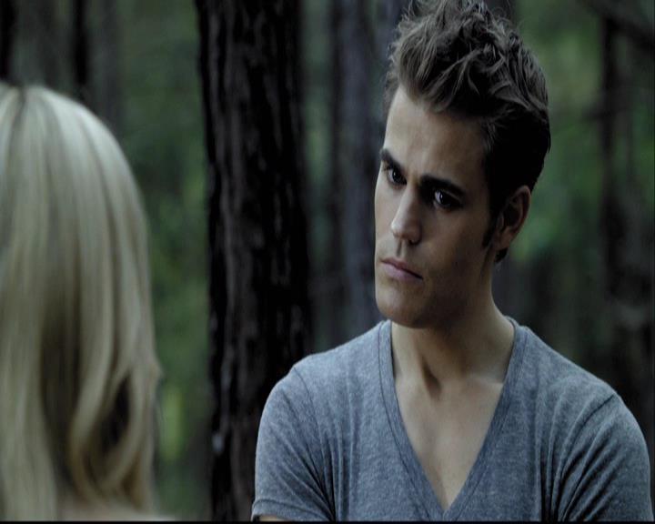 VampireDiariesWorld-dot-org_2x03BadMoonRising0850.jpg