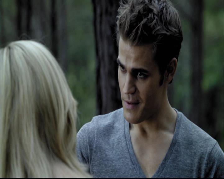 VampireDiariesWorld-dot-org_2x03BadMoonRising0858.jpg