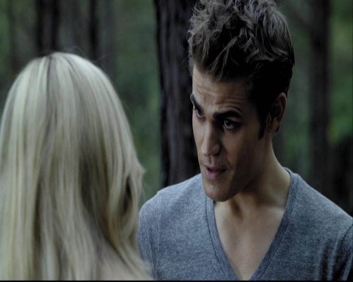 VampireDiariesWorld-dot-org_2x03BadMoonRising0859.jpg