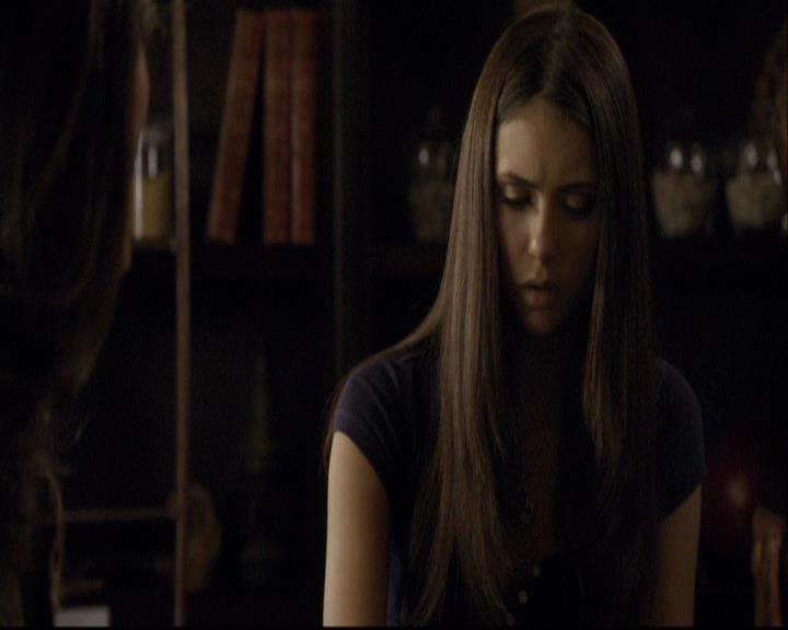 VampireDiariesWorld-dot-org_2x03BadMoonRising0880.jpg