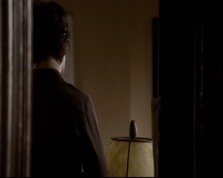 VampireDiariesWorld-dot-org_2x03BadMoonRising0885.jpg