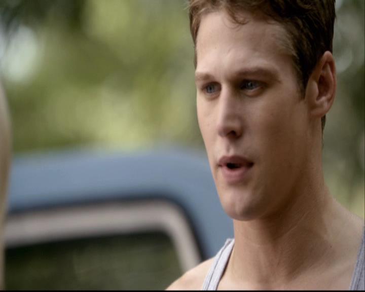 VampireDiariesWorld-dot-org_2x03BadMoonRising1038.jpg